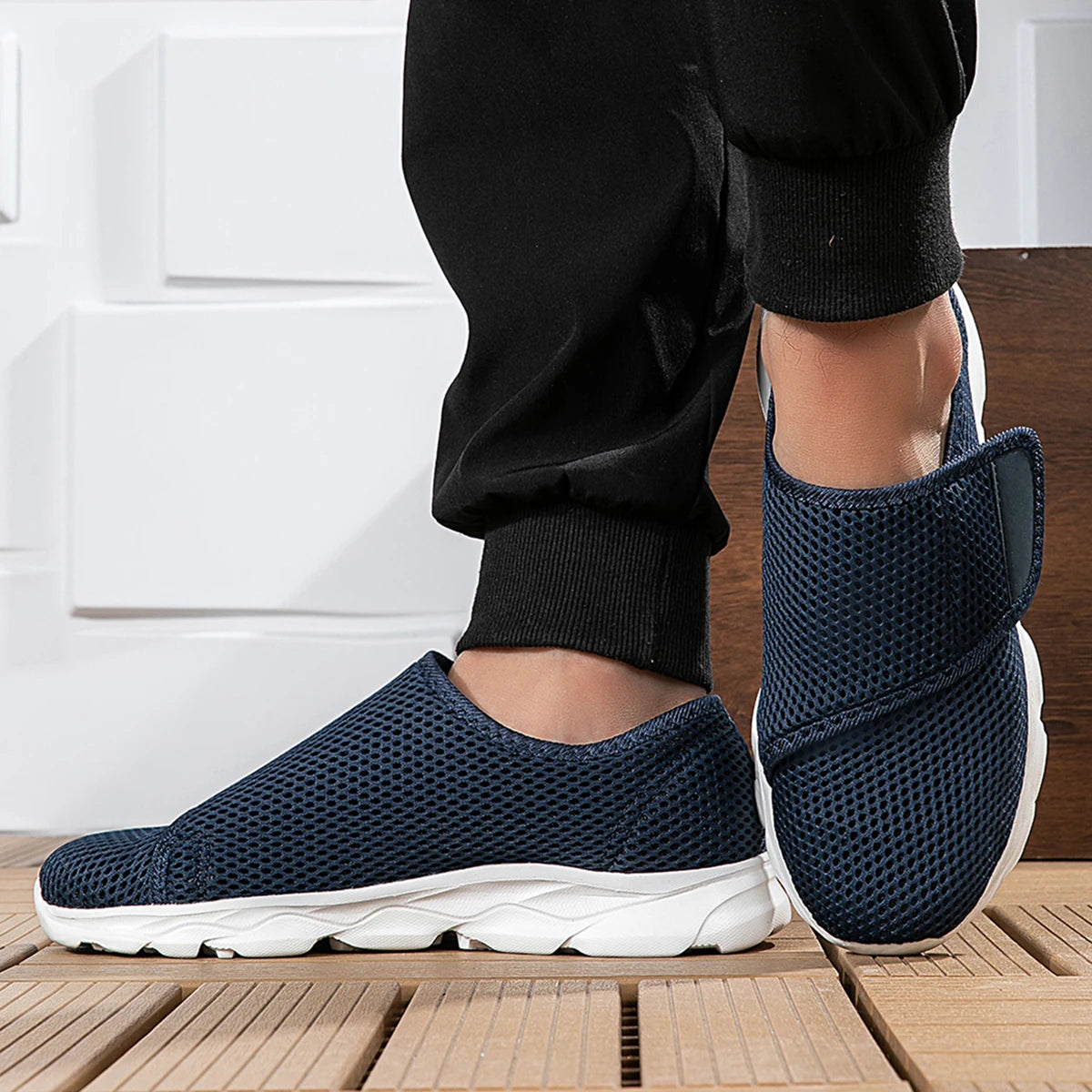 New Casual Orthopedics Wide Feet Swollen Shoes Thumb Eversion Adjusting Soft Comfortable Diabetic Shoe Walking Shoes
