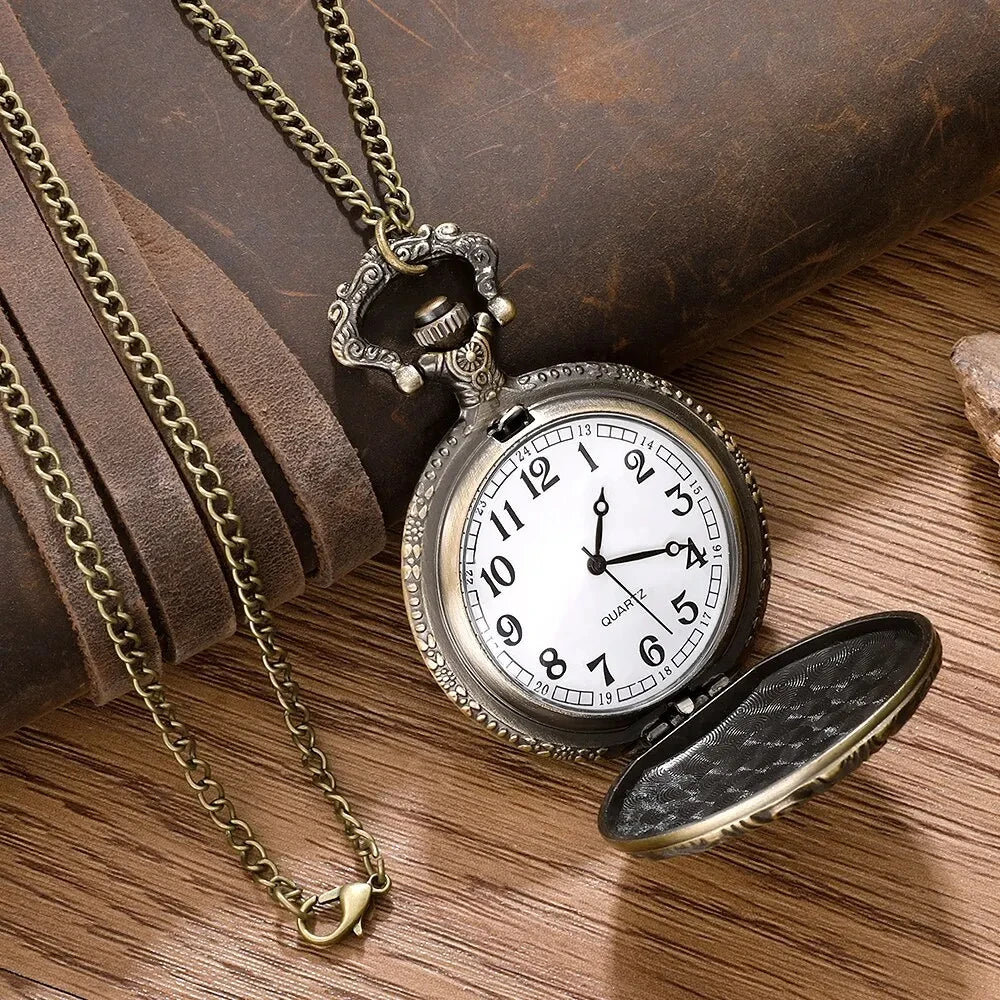 Fashion Vintage Relief Horse Pocket Watch On Chain Vintage watches Quartz Alloy Necklace Pendant Clock Gifts for women