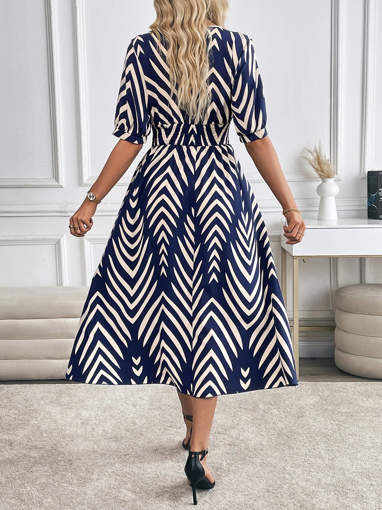 Elegant Directed Large Swing Geometric Pattern Dress Women's Fashion Casual Skirt Secondary image
