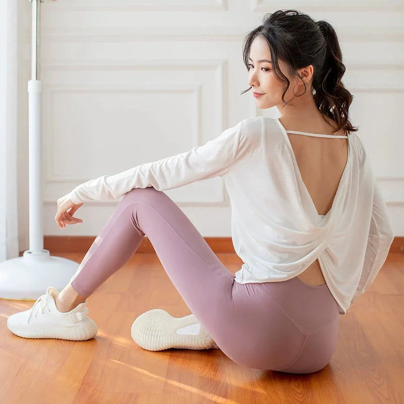 Ultrathin Women's Yoga Shirt Backless Gym Fitness Sportswear Sexy Beauty Back Tops Breathable Loose Running Workout T-shirt Main image