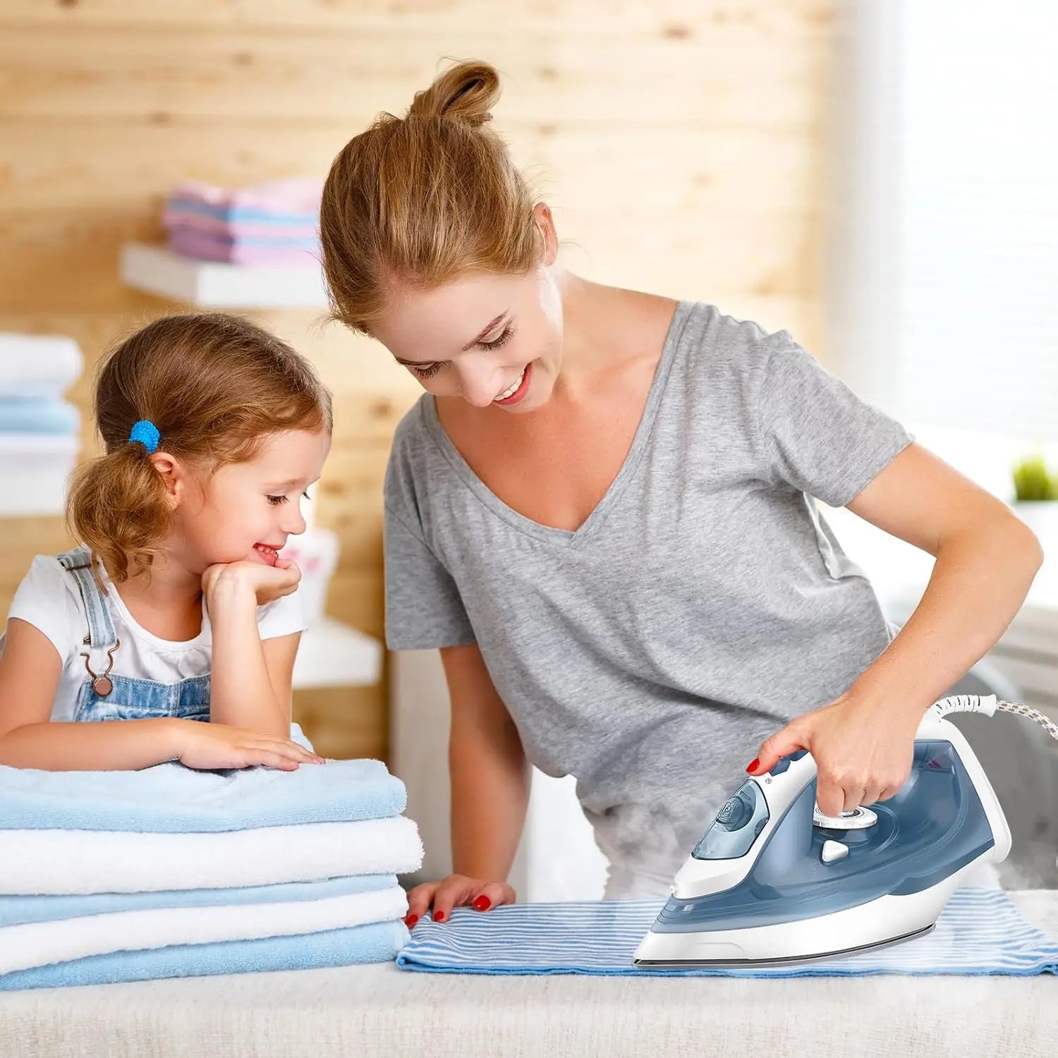 BRIEFNESS 2400W Steam Iron Handheld Iron Adjustable Thermostat Control Ironing Clothes Portable Ironing Tool