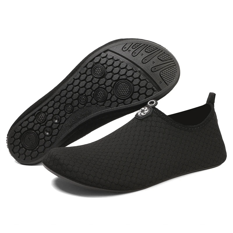 Black Water Shoes Unisex Quick Dry Non-Slip Aqua Shoes Breathable Beach Swimming Diving Wading Sneakers for Men Women Outdoor Sp