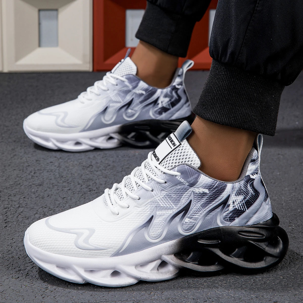 2025 Unisex Running Shoes Men Women Lightweight Mesh Breathable Comfortable Flat Soft Tennis Shoes Summer Lace-up Sneakers Man Main image