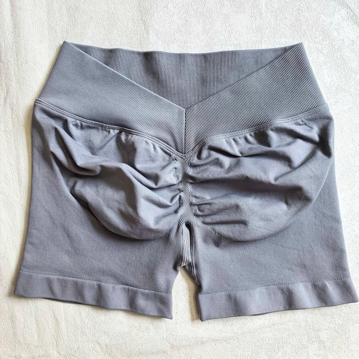 Back Scrunch Shorts Women Seamless V-Back Waist Line Scrunch Booty Shorts Fitness Workout Running Yoga Gym Shorts
