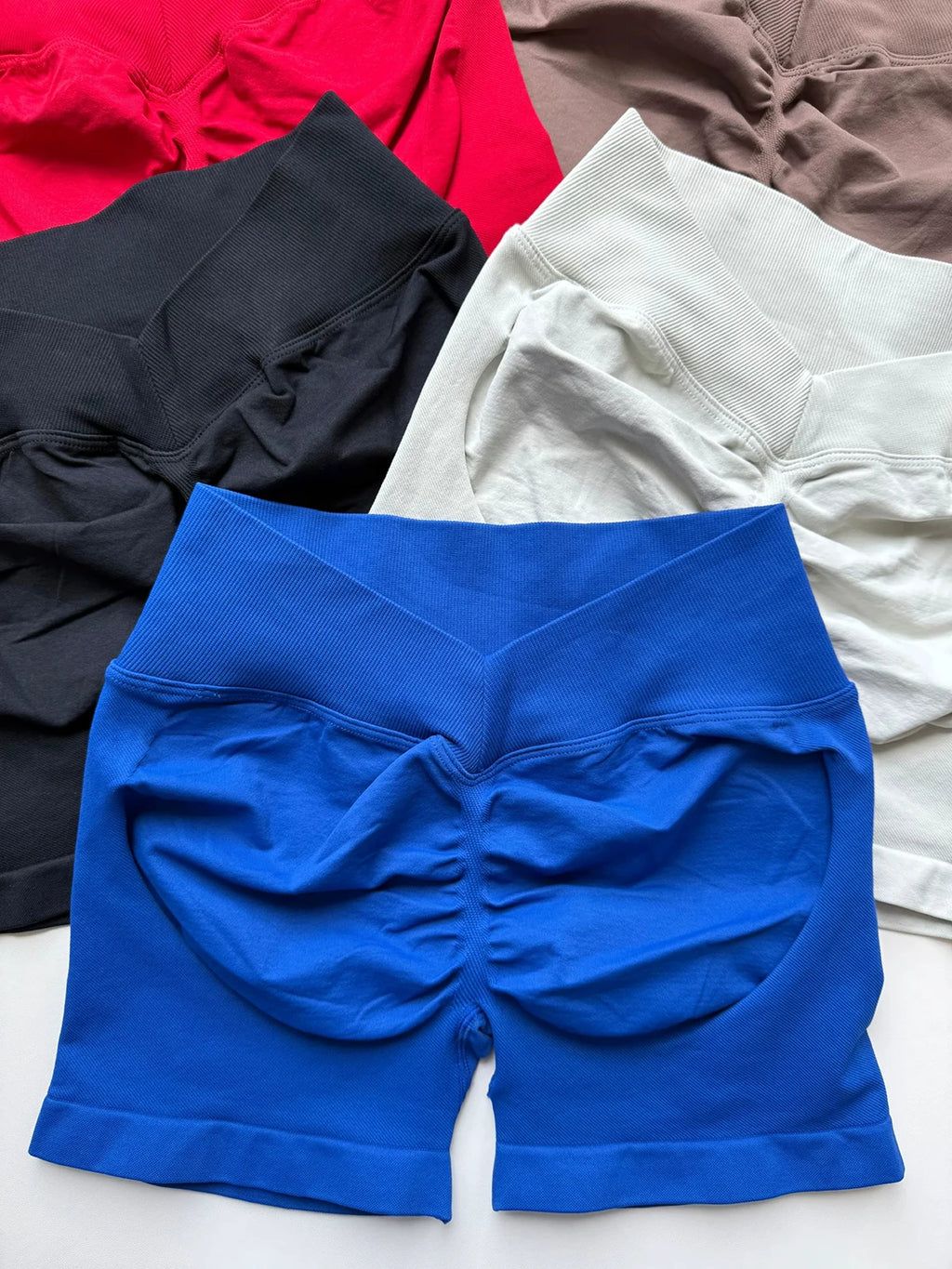 Back Scrunch Shorts Women Seamless V-Back Waist Line Scrunch Booty Shorts Fitness Workout Running Yoga Gym Shorts
