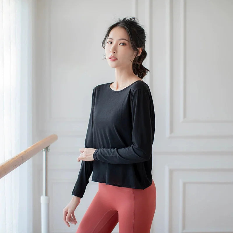 Ultrathin Women's Yoga Shirt Backless Gym Fitness Sportswear Sexy Beauty Back Tops Breathable Loose Running Workout T-shirt Secondary image